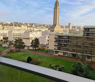 Downtown Le Havre Apartment | LE COCON DE JADE, LA MER A PERTE DE VUE