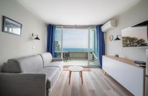 Cap d'Ail Apartment | Le COQ -Splendide vue -magnifique piscine -Parking