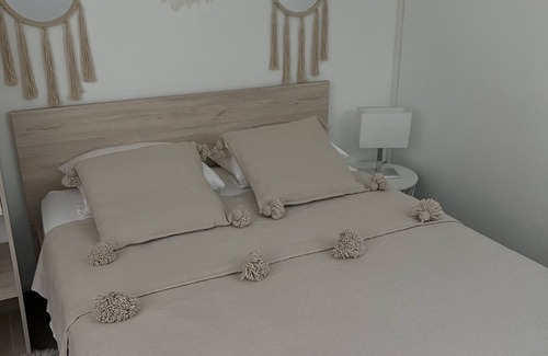 Noisy-le-Sec Apartment | Le Cosy Appartement