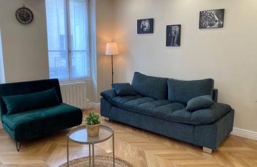 Fontainebleau Apartment | Le Cottage Bellifontain proche Château - INSEAD - Grand Parquet