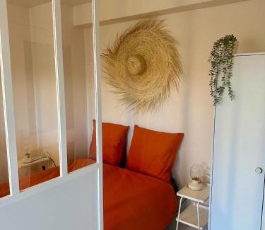 Margnolles - Rhone Apartment | Le Croix-Roussien - Apartment 30m2