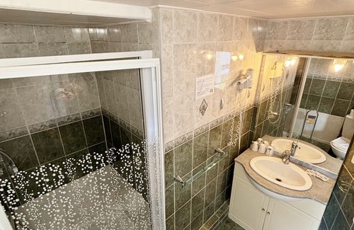 Divonne-les-Bains Hotel | Le Divona