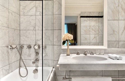 Chaillot Hotel | Le Dokhan’s Paris Arc de Triomphe, a Tribute Portfolio Hotel