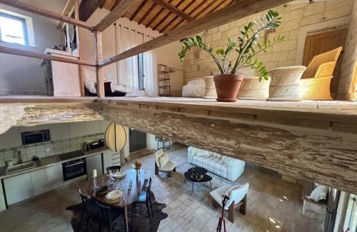 Gallician House | LE DOMAINE D AMBRE La maison des Ecuries