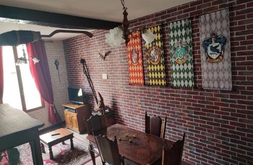 Chalons-en-Champagne Apartment | Le Dortoir d'Harry Potter