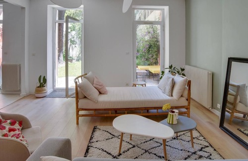 Les Cinq Avenues Apartment | 'Le Duplex' Large 131m2 duplex with garden in Marseille by Weekome