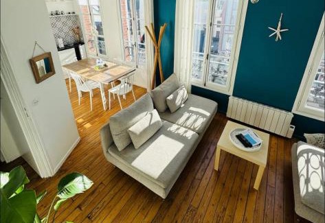 Trouville-sur-Mer Apartment | Le Duplex, parking & Accès Plage !