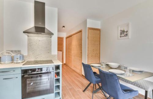 Les Gets Apartment | Le Génépi - Superbe T2 cabine 4-6 pers, neuf, à 50m des pistes, avec balcon, garage et WiFi - FR-1-685-67