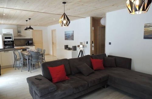 Besse-en-Chandesse House | LE GITE DE BENJAMIN - BESSE AND SAINT ANASTAISE