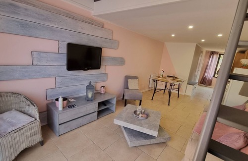 Vezac Apartment | le Gite D'evane à 8km de Sarlat Entourés des 5 Plus Beaux Châteaux