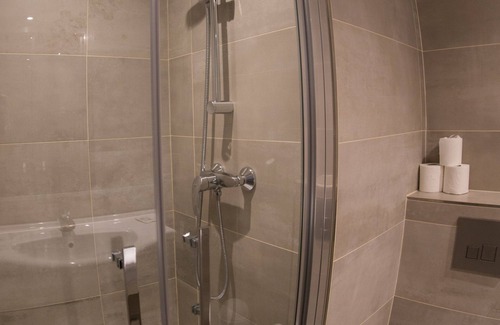 Quartier du Petit-Montrouge Hotel | Le Glam's Hôtel