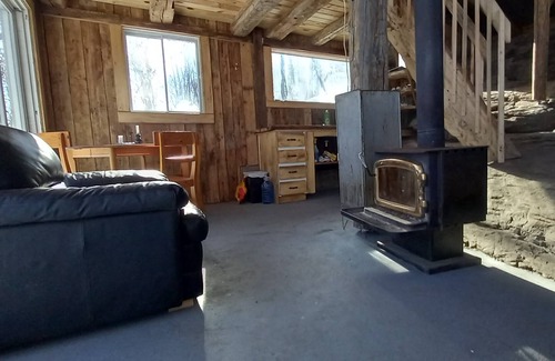 Sainte-Beatrix Cabin | Le Grand Chêne ~ Chalet refuge without electricity or running water