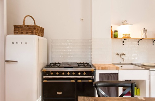 Roussillon Cottage | LE JAS, the cottage whose decoration is directly inspired by nature