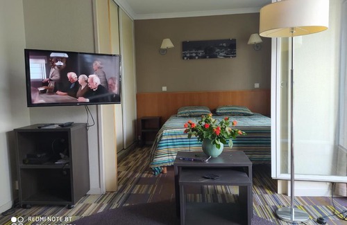 Combat Apartment | Le Jourdain