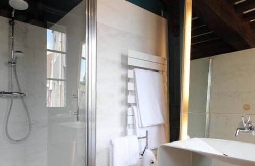 Quartier Vieux Marche-Cathedrale Bed & Breakfast | Le Logis Saint Eloi