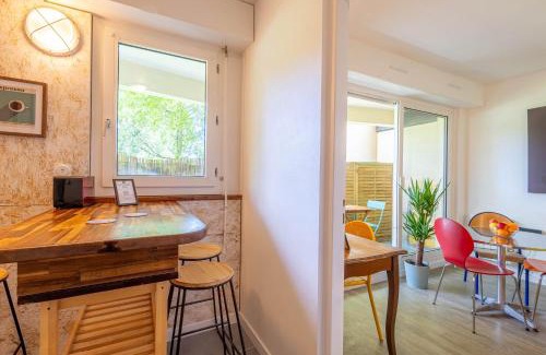 Merignac Apartment | Le Mérignac Cozy Corner - T3 & Terrasse