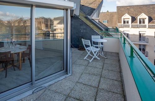 Mayenne Apartment | Le Mancini - Appt 1 chambre avec Parking et Terrasse