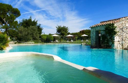 Orgon Hotel | Le Mas De La Rose - Teritoria