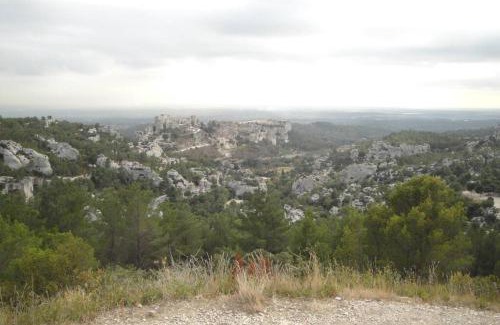 Beaucaire Apartment | Le mas de Lucien entre Arles, Nimes, Avignon.