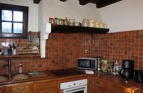Beaucaire Apartment | Le mas de Lucien entre Arles, Nimes, Avignon.