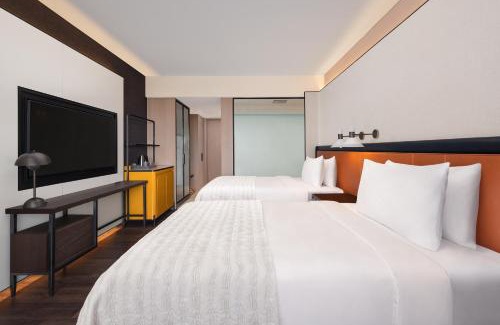 Satellite Hotel | Le Meridien Ahmedabad