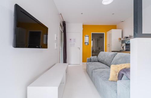 Pont des Demoiselles-Montaudran-La Terrasse Apartment | Le Minautore - Charmant studio climatisé