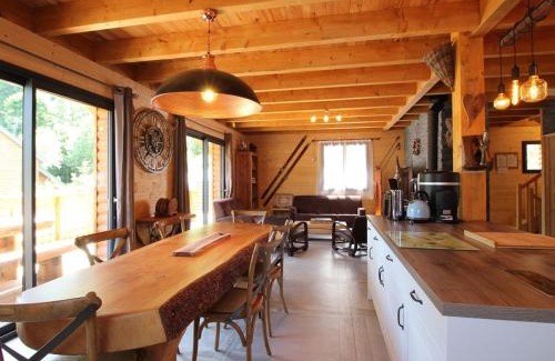 Mont-Dore Ski Chalet | Le Mont-Dore: Splendide Chalet 5 Chambres avec Terrasse, Garage Double, et WiFi - FR-1-608-188