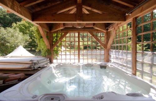 Saint-Paul-de-Varax House | Le moulin de Varax