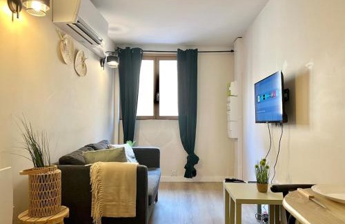 Pelissanne Apartment | Le Péli - Cosy, Centre-ville, CLIM, 2 personnes