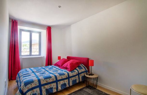 Saint-Julien-Chapteuil Apartment | Le Pop