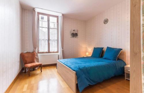 Cosne-Cours-sur-Loire House | Le Papillon
