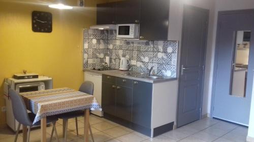Aiguihe Apartment | Le Petit Dyke