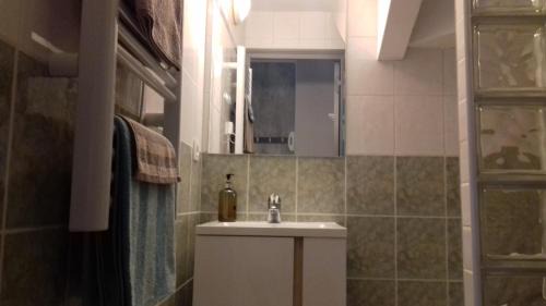 Aiguihe Apartment | Le Petit Dyke