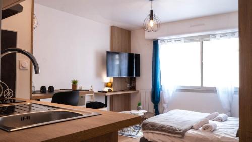 Poitiers Apartment | Le Petit Hôtel - Superbe studio entièrement neuf