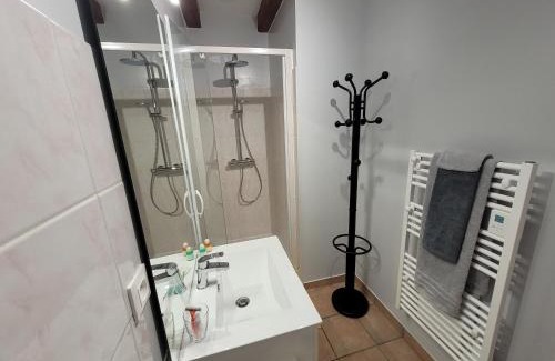 Civaux Apartment | Le petit monas