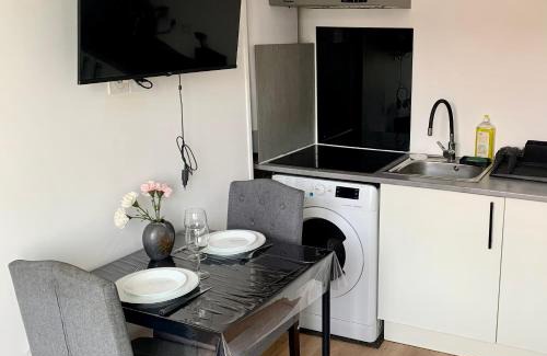 Grandcamp-Maisy Apartment | Le Ptit Maisy