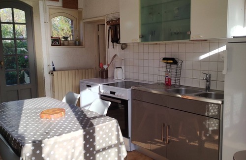 Ver-sur-Mer House | Le Relais - Authentic family home, seaside, 5 Bedrooms s/Gold Beach