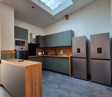 Tourcoing House | Le Repère - Maison 5 Chambres proche Vieux Lille