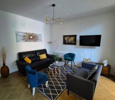 Tourcoing House | Le Repère - Maison 5 Chambres proche Vieux Lille