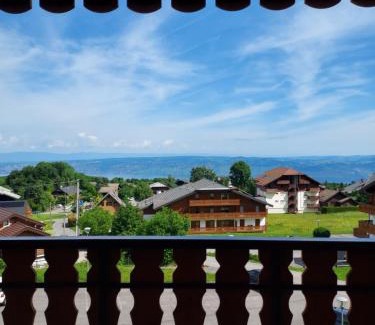 Thollon-les-Memises Apartment | Le Rhodo