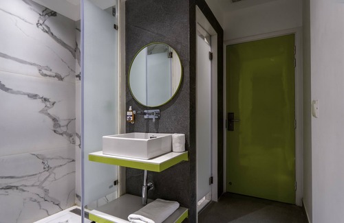 Paharganj Hotel | Le ROI Express Paharganj
