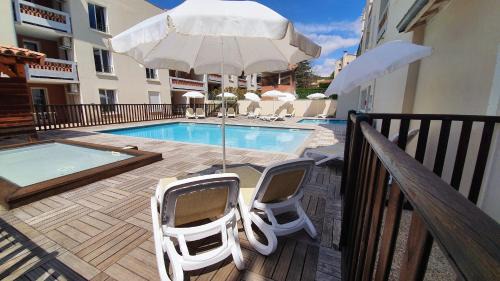 Greoux-les-Bains Apartment | Le Romarin - Climatisation piscine & parking privé