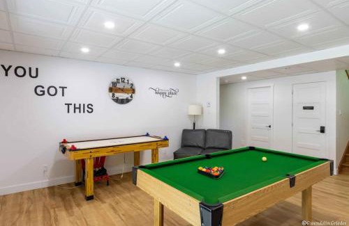 Argenteuil Regional County Municipality Ski Chalet | Le Silverson Private Hot Tub