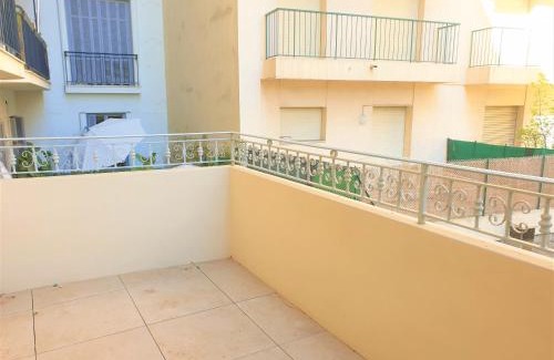 Gambetta Apartment | Le studio terrasse proche mer 104