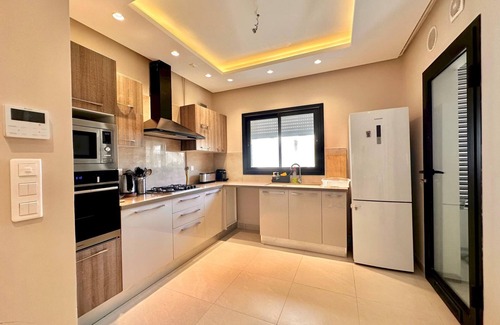 Jardins De Carthage Apartment | Le Superbe apt neuf central Jardins de Carthage