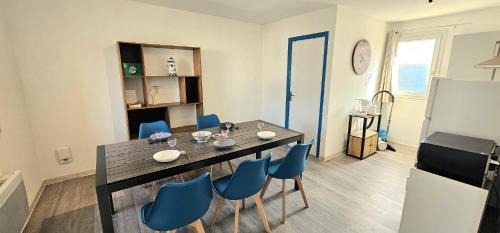 Saint-Meloir-des-Ondes Apartment | Le Tribord T3 étoilé