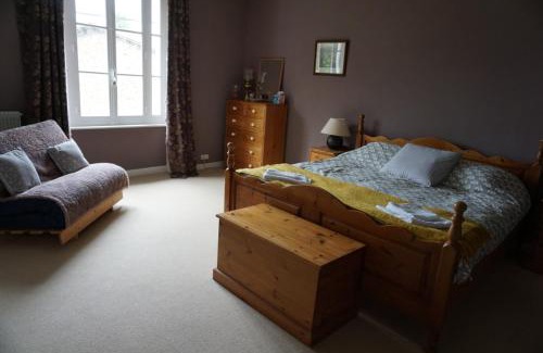 Saint-Yrieix-la-Perche Bed & Breakfast | Le Tulipier de la Serre