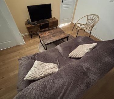 La Celle-sous-Gouzon Apartment | Le Vacon Bleu