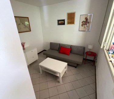 Cavo Apartment | Le vasche - by the sea - nice apartment