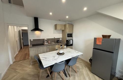 Ecommoy Apartment | Le Voyageur - 7 p - Circuit Rêve au Mans